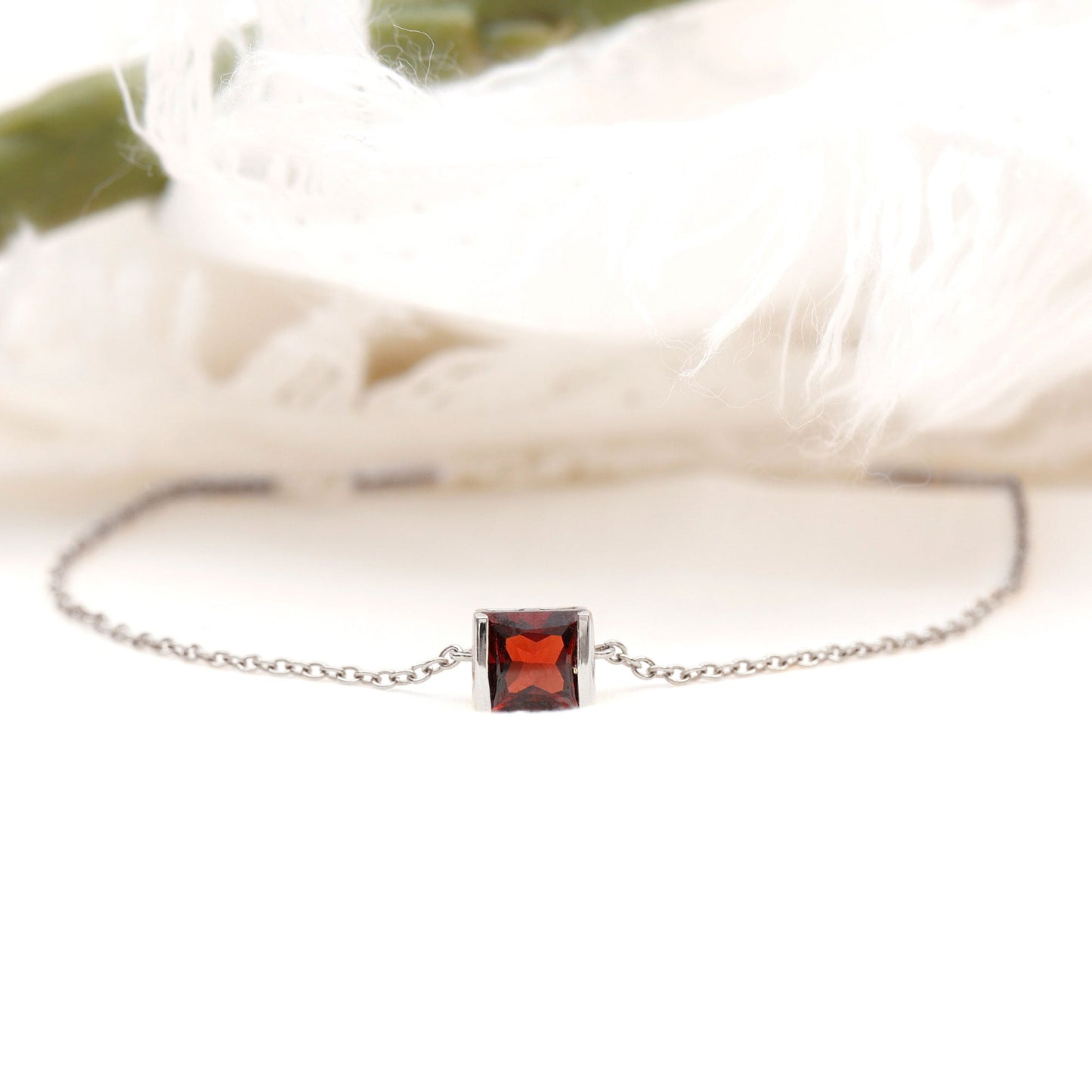 Genuine 1.4 Carat Princess Cut Garnet Solitaire Chain Bracelet