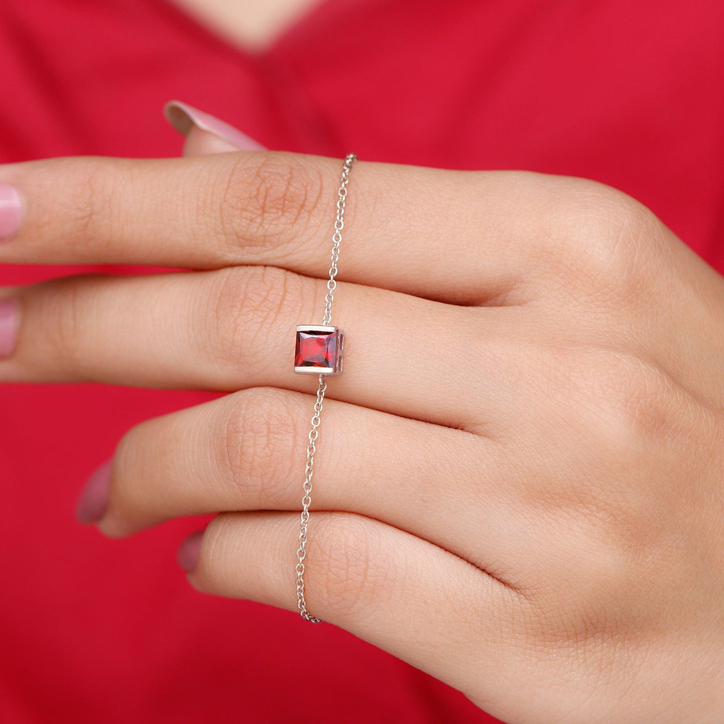 Genuine 1.4 Carat Princess Cut Garnet Solitaire Chain Bracelet