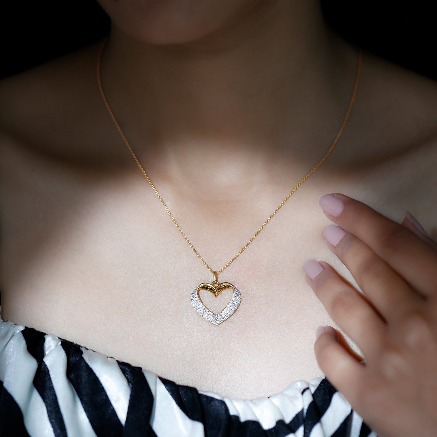 Pave Set Lab Grown Diamond Heart Necklace For Women