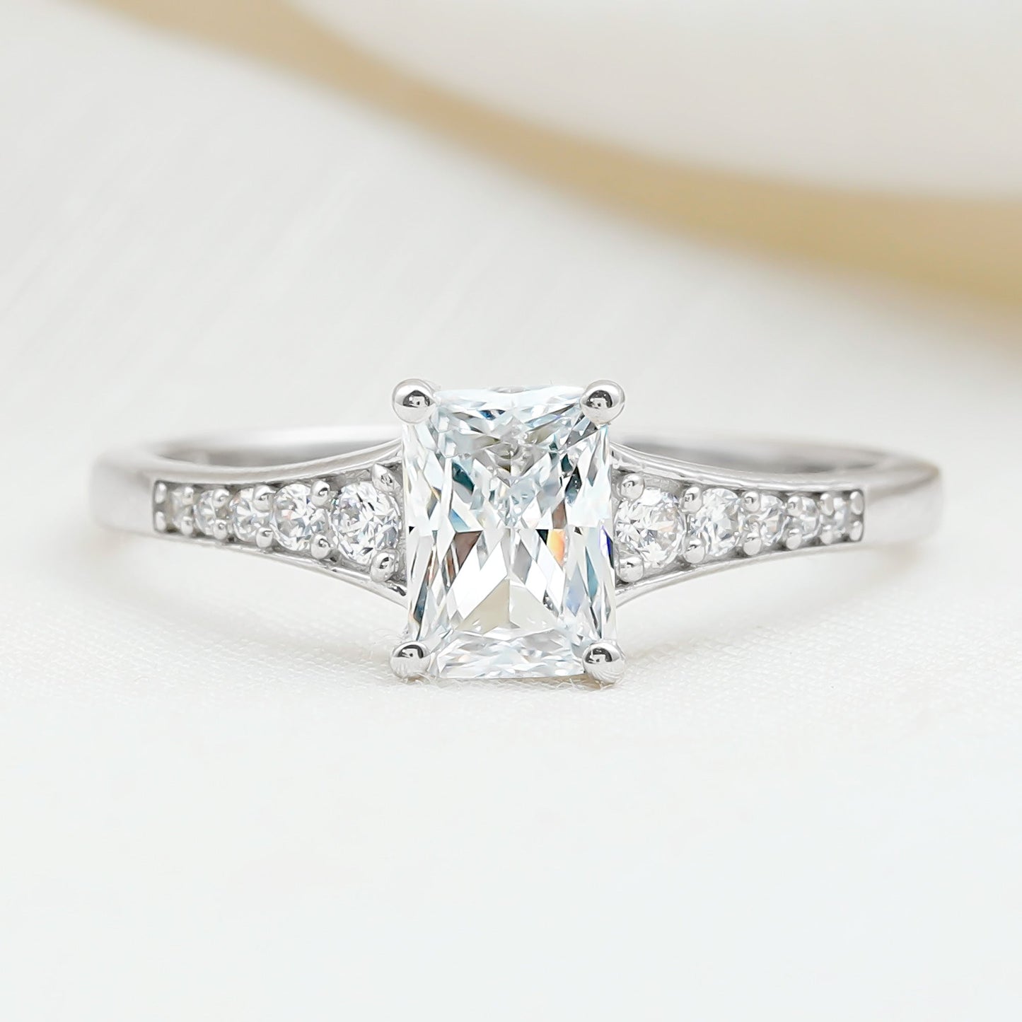 Brilliant Cut 7X5 MM Lab Grown Diamond Emerald Cut Engagement Ring