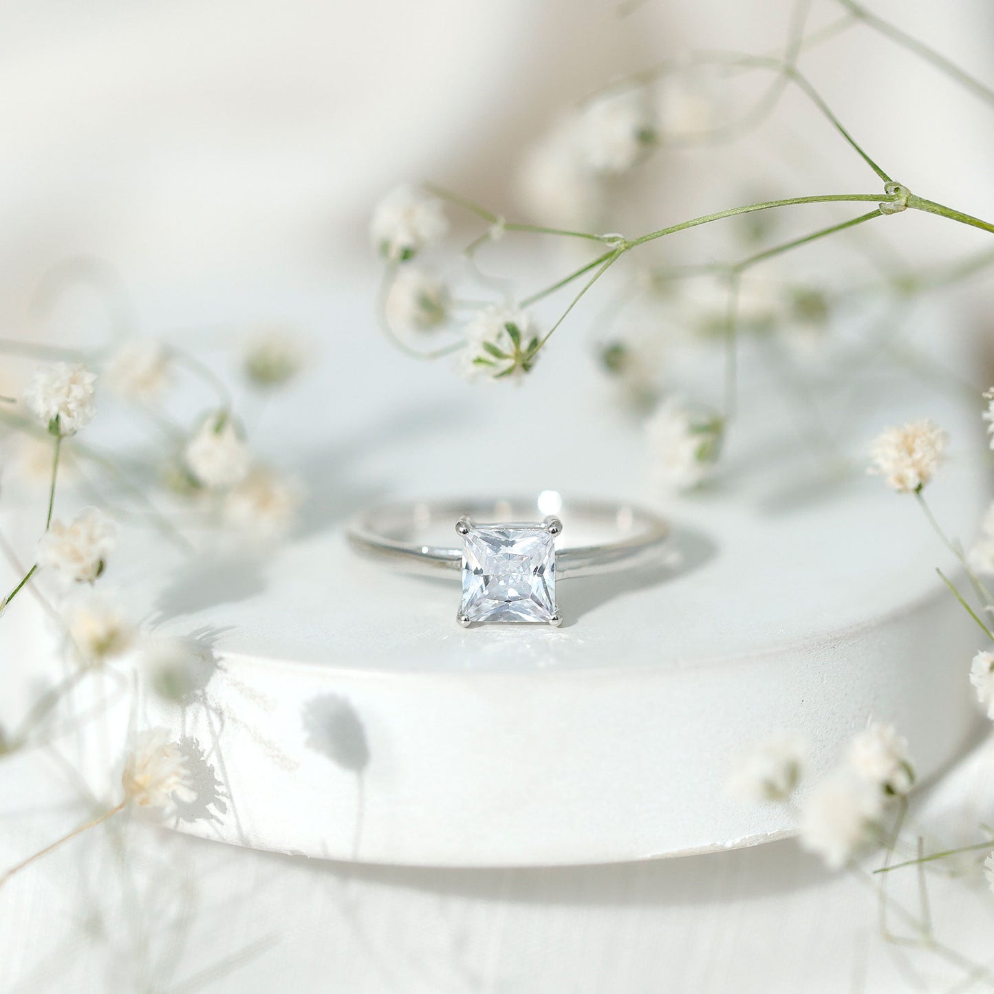 Princess Cut Zircon Solitaire Ring in Prong Setting