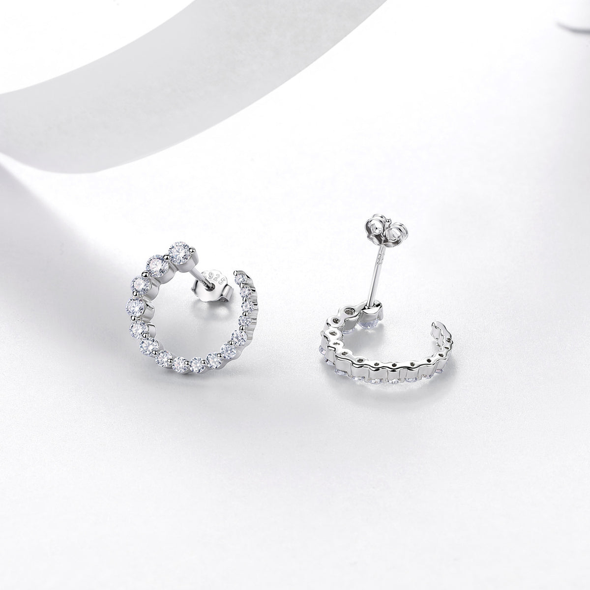 Graduated Round D Color Moissanite In 925 Sterling Silver Open Circle Half Hoop Stud Earrings